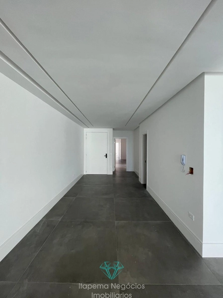 Apartamento 4 Suítes 4 Vagas - Quadra mar: 6ª foto da galeria de imagens do imóvel