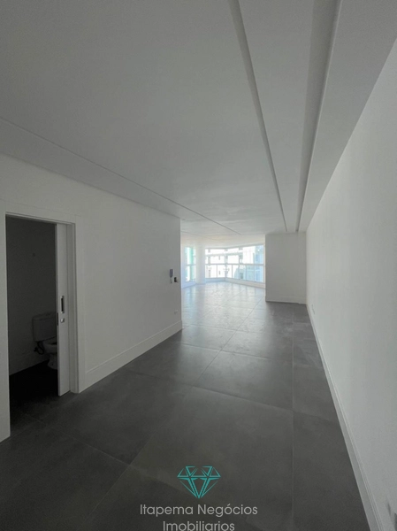 Apartamento 4 Suítes 4 Vagas - Quadra mar: 4ª foto da galeria de imagens do imóvel