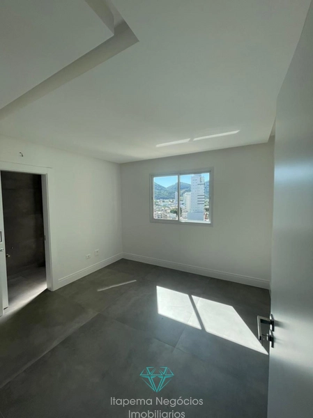 Apartamento 4 Suítes 4 Vagas - Quadra mar: 12ª foto da galeria de imagens do imóvel