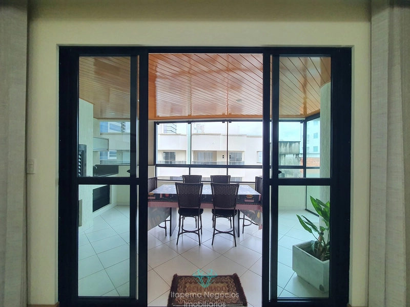 Apartamento mobiliado e equipado a 50m do mar, com 113m² e 2 vagas!: 5ª foto da galeria de imagens do imóvel