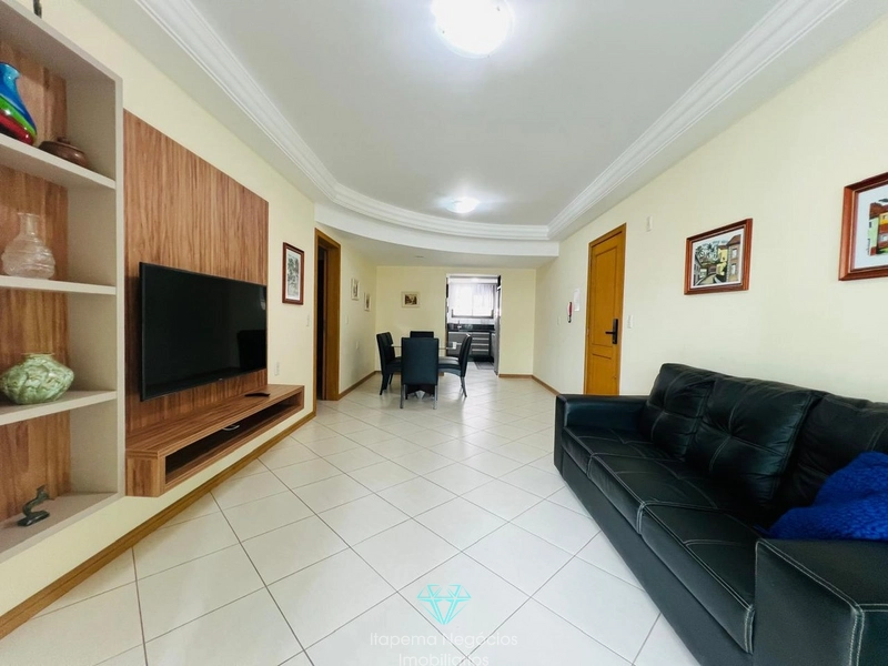 Apartamento mobiliado e equipado a 50m do mar, com 113m² e 2 vagas!: 3ª foto da galeria de imagens do imóvel