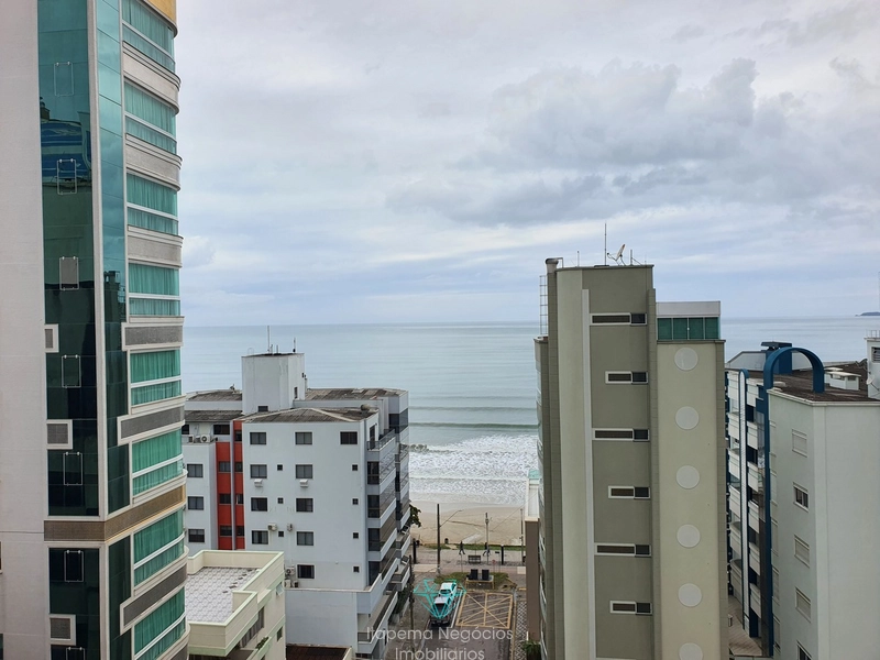 Apartamento mobiliado e equipado a 50m do mar, com 113m² e 2 vagas!: 10ª foto da galeria de imagens do imóvel