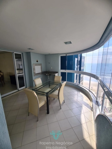 Apartamento mobiliado e equipado, frente ao mar, com 141m² e 2 vagas: 1ª foto da galeria de imagens do imóvel