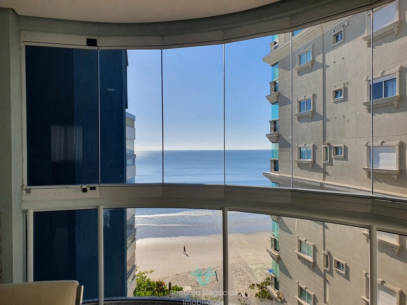 Apartamento mobiliado e equipado, frente ao mar, com 141m² e 2 vagas: 14ª foto da galeria de imagens do imóvel