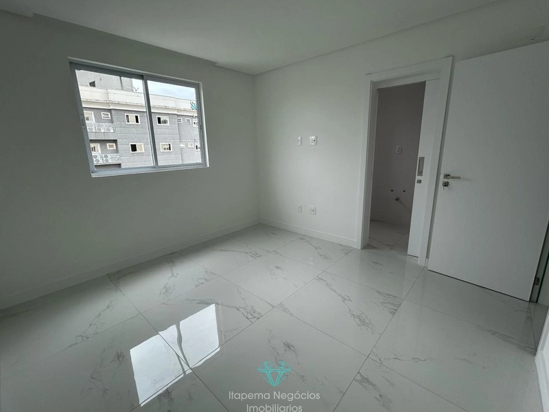 Apartamento 3 Dormitórios Sendo 3 Suítes , Meia Praia - Itapema / SC: 9ª foto da galeria de imagens do imóvel