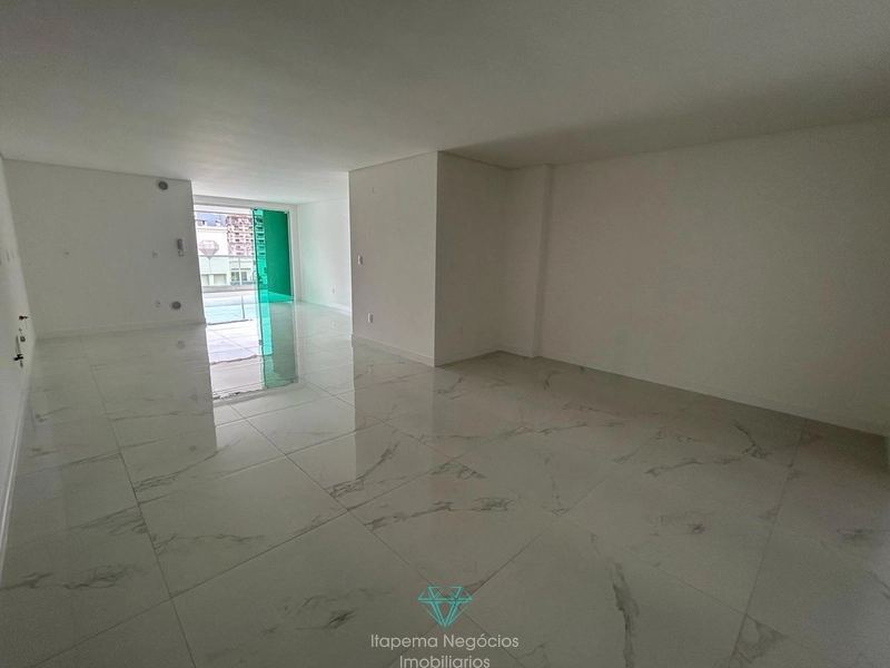 Apartamento 3 Dormitórios Sendo 3 Suítes , Meia Praia - Itapema / SC: 2ª foto da galeria de imagens do imóvel