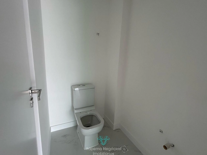 Apartamento 3 Dormitórios Sendo 3 Suítes , Meia Praia - Itapema / SC: 8ª foto da galeria de imagens do imóvel