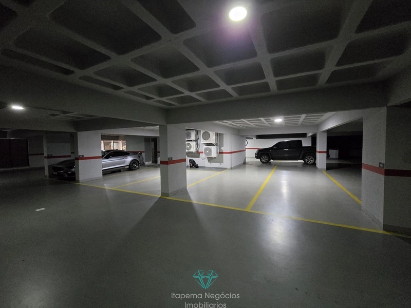 3 Dormitórios (3 Suítes) 2 Vagas de Garagem Meia Praia - Itapema SC: 17ª foto da galeria de imagens do imóvel