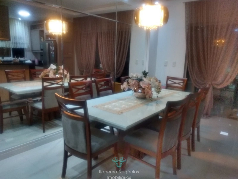 Apartamento mobiliado, 3 suítes, 2 vagas, sacada gourmet em Meia Praia: 7ª foto da galeria de imagens do imóvel