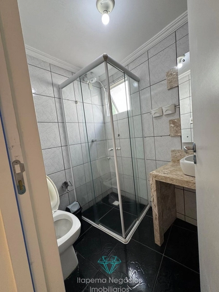 apartamento diferenciado 3 quartos e 1 vaga na Meia Praia: 25ª foto da galeria de imagens do imóvel