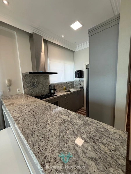 Apartamento mobiliado e decorado, muito luxuoso e frente mar.: 5ª foto da galeria de imagens do imóvel
