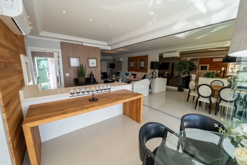 4 dormitórios, 6 banheiros, 4 suítes, 3 vagas de garagem: 53ª foto da galeria de imagens do imóvel