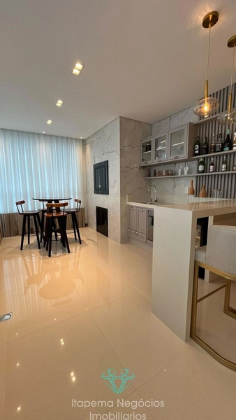 3 Suítes, 2 Vagas 129m² Localizado em Meia Praia - Itapema SC: 4ª foto da galeria de imagens do imóvel