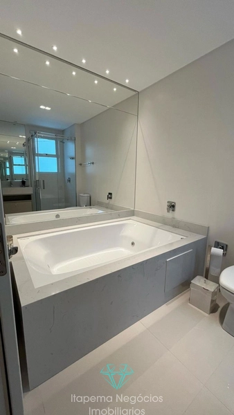 3 Suítes, 2 Vagas 129m² Localizado em Meia Praia - Itapema SC: 9ª foto da galeria de imagens do imóvel