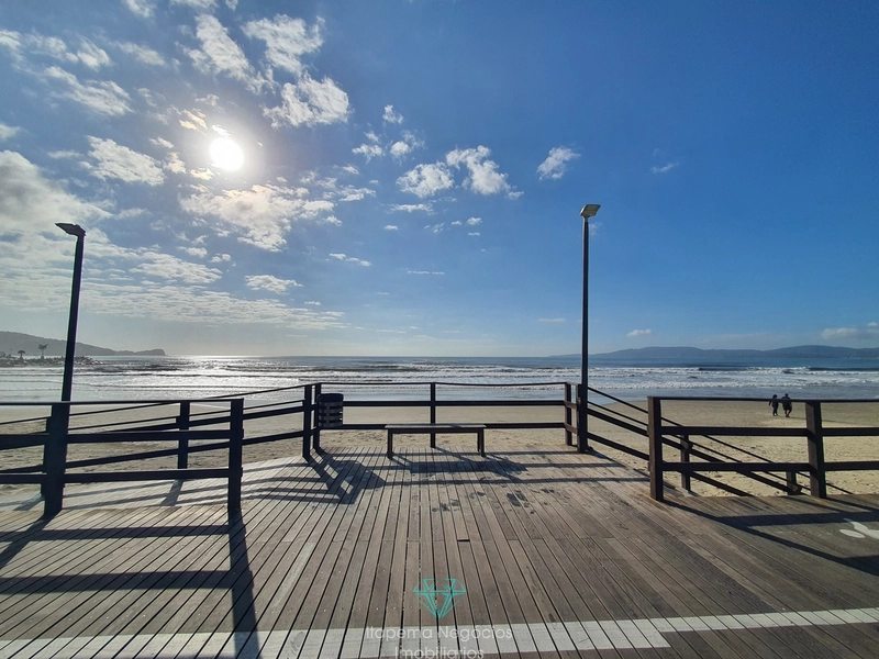 Frente mar, 4 dormitórios e salão de entretenimento privativo: 41ª foto da galeria de imagens do imóvel