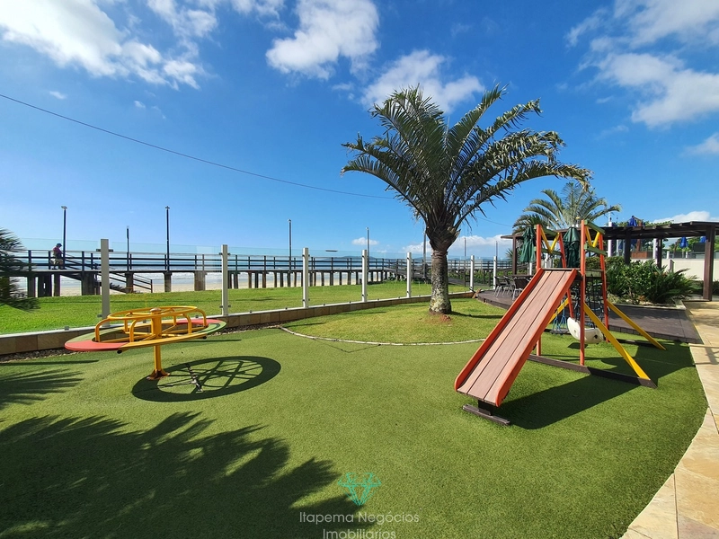 Frente mar, 4 dormitórios e salão de entretenimento privativo: 36ª foto da galeria de imagens do imóvel