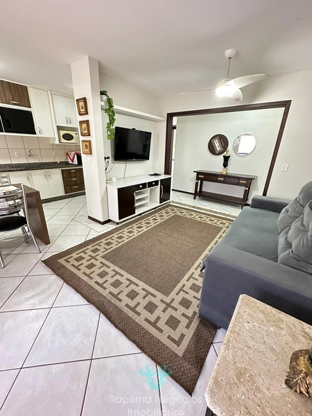apartamento mobiliado 3 quartos na Meia Praia: 1ª foto da galeria de imagens do imóvel