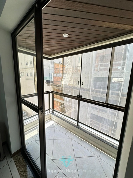 apartamento mobiliado 3 quartos na Meia Praia: 19ª foto da galeria de imagens do imóvel
