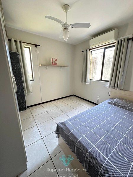 apartamento mobiliado 3 quartos na Meia Praia: 24ª foto da galeria de imagens do imóvel