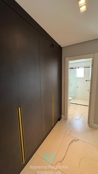 Apartamento Quadra Mar 4 Suítes na Meia Praia: 22ª foto da galeria de imagens do imóvel