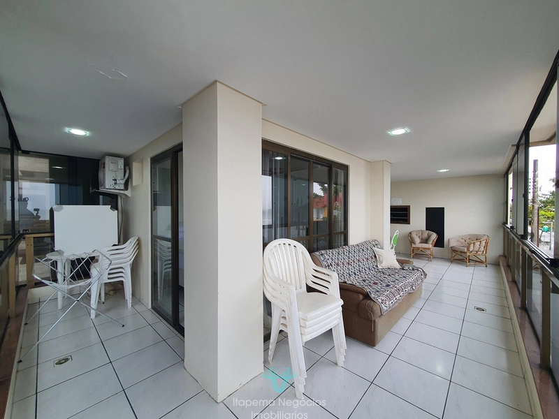 Apartamento frente mar com 3 dormitórios 204m Meia Praia: 16ª foto da galeria de imagens do imóvel