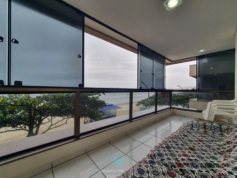 Apartamento frente mar com 3 dormitórios 204m Meia Praia: 14ª foto da galeria de imagens do imóvel