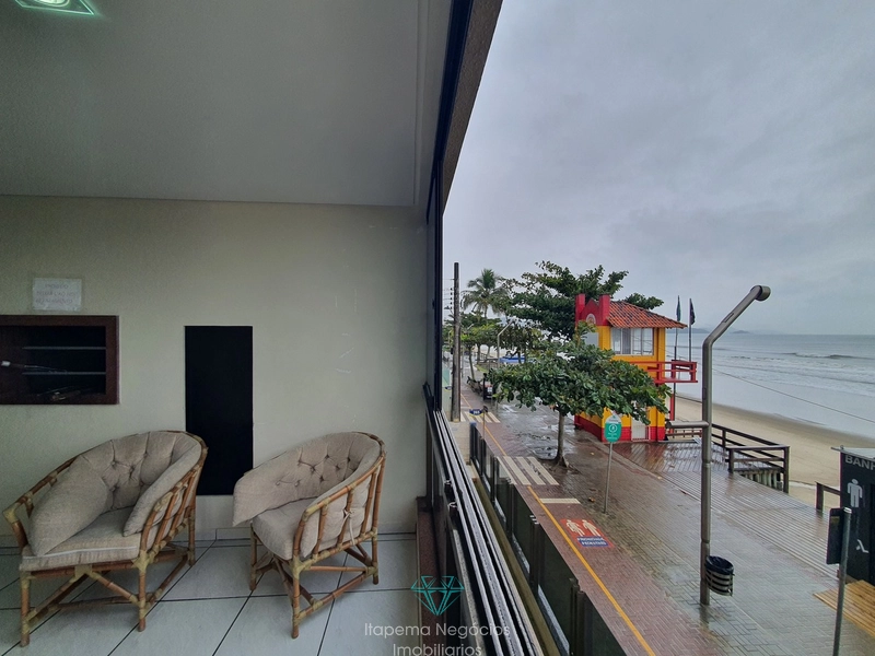 Apartamento frente mar com 3 dormitórios 204m Meia Praia: 17ª foto da galeria de imagens do imóvel