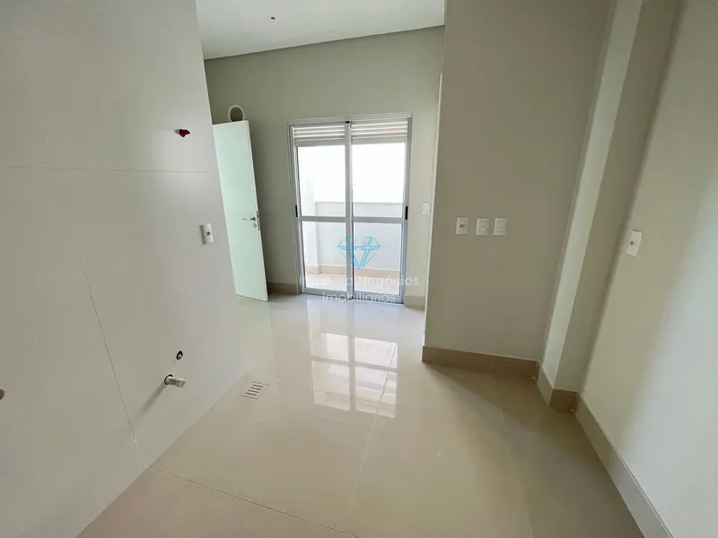 APARTAMENTO FRENTE PARA O MAR EM ITAPEMA 4 SUÍTES.: 18ª foto da galeria de imagens do imóvel