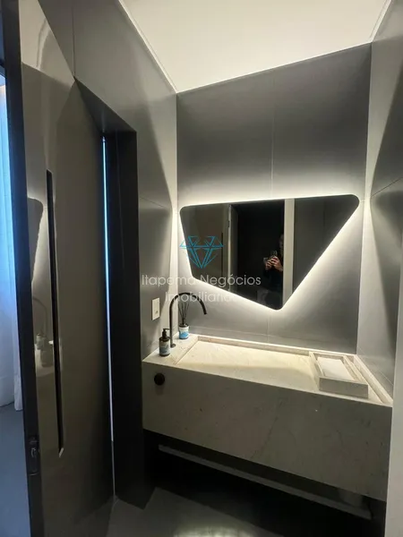 Apartamento 04 suítes, e 03 vagas- Meia Praia: 49ª foto da galeria de imagens do imóvel