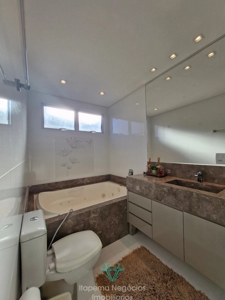 Apartamento 4 Dormitórios Sendo 4 Suítes - Frente para o mar.: 46ª foto da galeria de imagens do imóvel