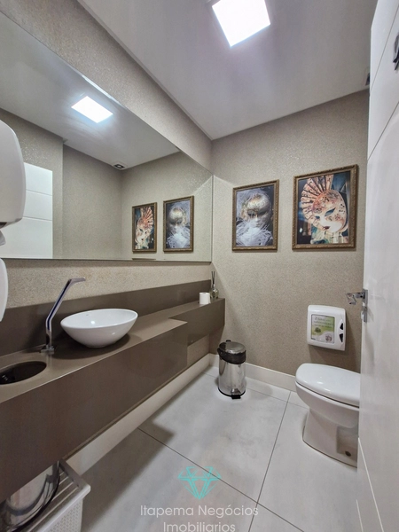 Apartamento 4 Dormitórios Sendo 4 Suítes - Frente para o mar.: 29ª foto da galeria de imagens do imóvel
