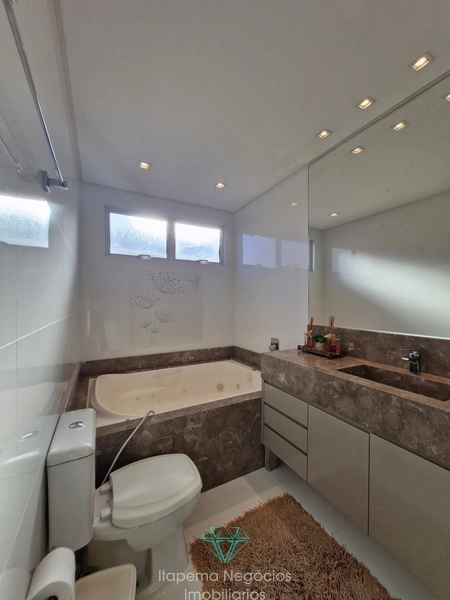 Apartamento 4 Dormitórios Sendo 4 Suítes - Frente para o mar.: 45ª foto da galeria de imagens do imóvel