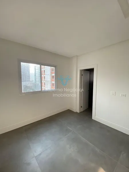 Apartamento 4 Suítes 3 Vagas - Quadra mar.: 4ª foto da galeria de imagens do imóvel