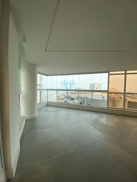Apartamento 4 Suítes 3 Vagas - Quadra mar.: 7ª foto da galeria de imagens do imóvel