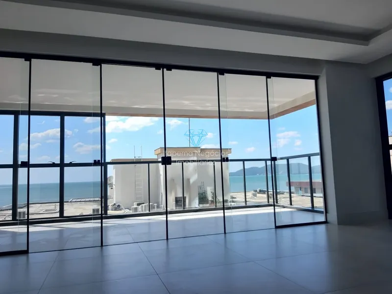 Apartamento bem localizado com 04 Suítes - 03 Vagas de Garagem: 2ª foto da galeria de imagens do imóvel