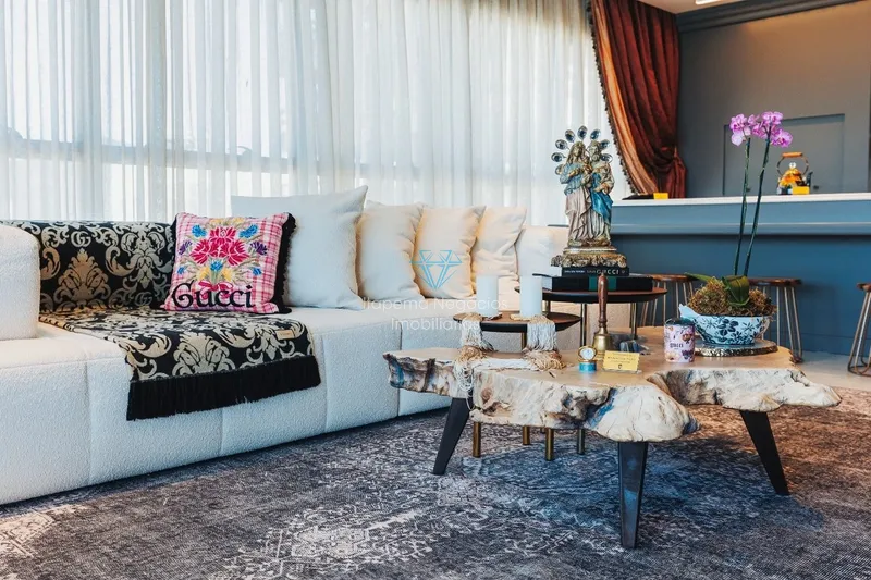Apartamento com 4 Suítes 3 Vagas, a 30 metros do mar.: 3ª foto da galeria de imagens do imóvel