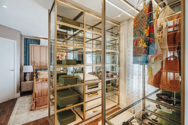 Apartamento com 4 Suítes 3 Vagas, a 30 metros do mar.: 4ª foto da galeria de imagens do imóvel