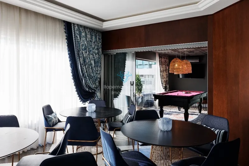 Apartamento com 4 Suítes 3 Vagas, a 30 metros do mar.: 32ª foto da galeria de imagens do imóvel