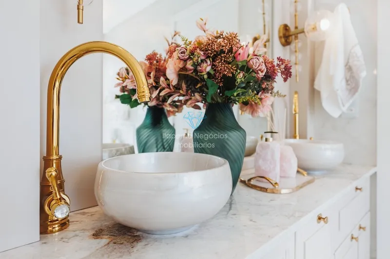 Apartamento com 4 Suítes 3 Vagas, a 30 metros do mar.: 15ª foto da galeria de imagens do imóvel