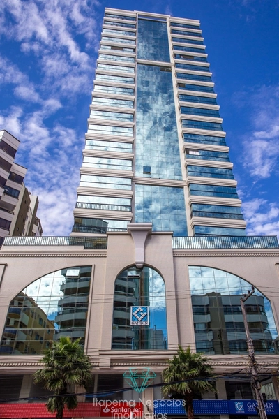 Apartamento bem amplo com 04- Suítes - 03 Vagas de Garagem: 17ª foto da galeria de imagens do imóvel