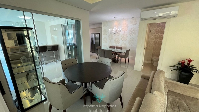 Apartamento Mobiliado com 04 - Dormitórios - 04 - Suítes: 3ª foto da galeria de imagens do imóvel