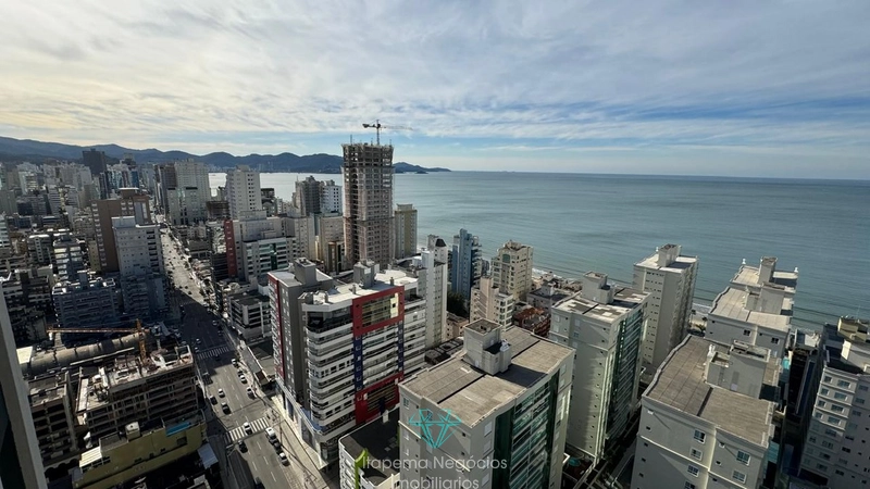 Luxo e Conforto Frente à Avenida Nereu Ramos em Itapema, SC: 49ª foto da galeria de imagens do imóvel