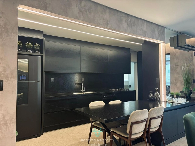 Apartamento 4 Suítes 4 Vagas- Quadra mar: 6ª foto da galeria de imagens do imóvel