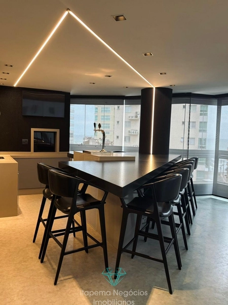 Apartamento 4 Suítes 4 Vagas- Quadra mar: 4ª foto da galeria de imagens do imóvel