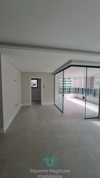 Apartamento com 4 Suítes 4 Vagas - Meia praia - Itapema: 5ª foto da galeria de imagens do imóvel