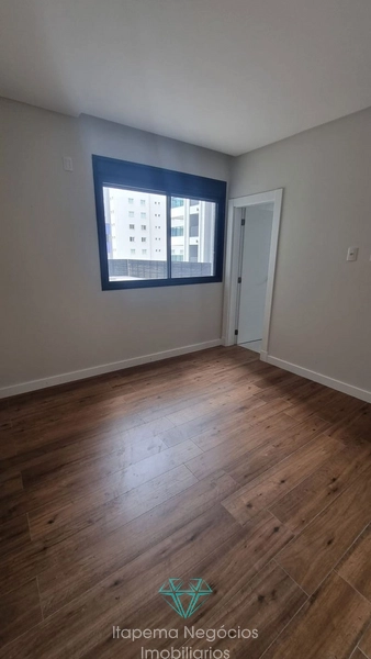 Apartamento com 4 Suítes 4 Vagas - Meia praia - Itapema: 11ª foto da galeria de imagens do imóvel