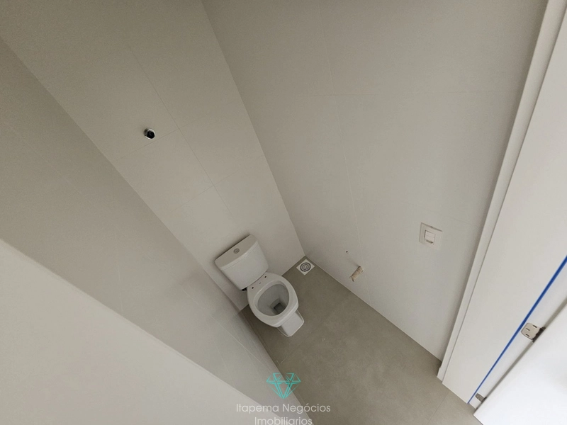 Apartamento com 4 Suítes 4 Vagas - Meia praia - Itapema: 10ª foto da galeria de imagens do imóvel