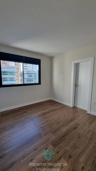 Apartamento 4 Dormitórios Sendo 4 Suítes .: 5ª foto da galeria de imagens do imóvel