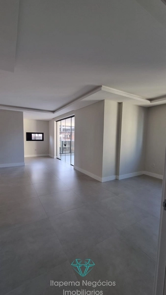 Apartamento 4 Dormitórios Sendo 4 Suítes .: 8ª foto da galeria de imagens do imóvel