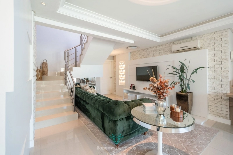 LINDO APARTAMENTO 5 SUÍTES MOBILIADO E DECORADO. Quadra mar: 1ª foto da galeria de imagens do imóvel
